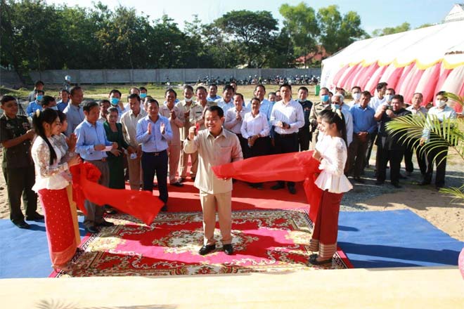 ​សម្ពោធ​ដាក់​ឱ្យ​ប្រើប្រាស់​រួមគ្នា នូវ​អាគារ​ការិយាល័យ​ច្រកចេញចូល​តែ​មួយ និង​ការិយាល័យ​ប្រជាពលរដ្ឋ របស់​រដ្ឋបាល ស្រុក​ពញាឮ​