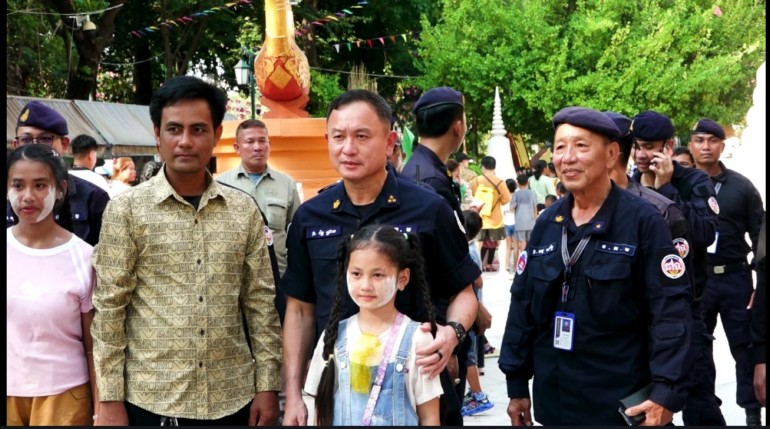 អាវុធហត្ថ​រាជធានី​ភ្នំពេញ បង្ហាញ​សកម្មភាព ចូលរួម​ការពារ​ក្នុង​កម្មវិធី “​សង្ក្រាន្ត​វត្តភ្នំ​” ដោយ​ជោគជ័យ និង​ក្តី​មោទន​!